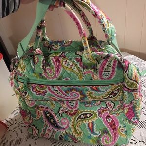 New without tags . Never used great condition green paisleys